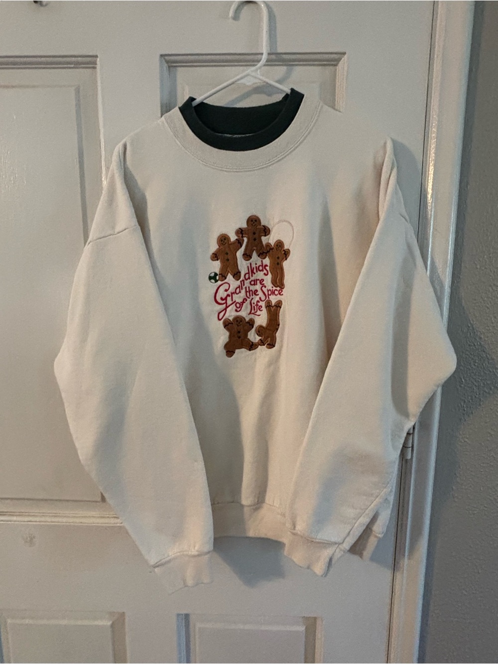 M&C Sportswear Christmas Gingerbread Graphic Crewneck Sweatshirt White XL